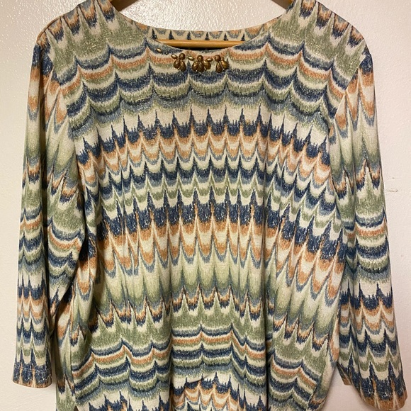 Earth toned blouse - Picture 1 of 3